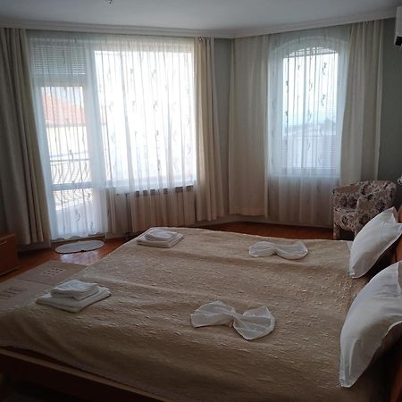 Guest Rooms Deva Burgas Exterior photo