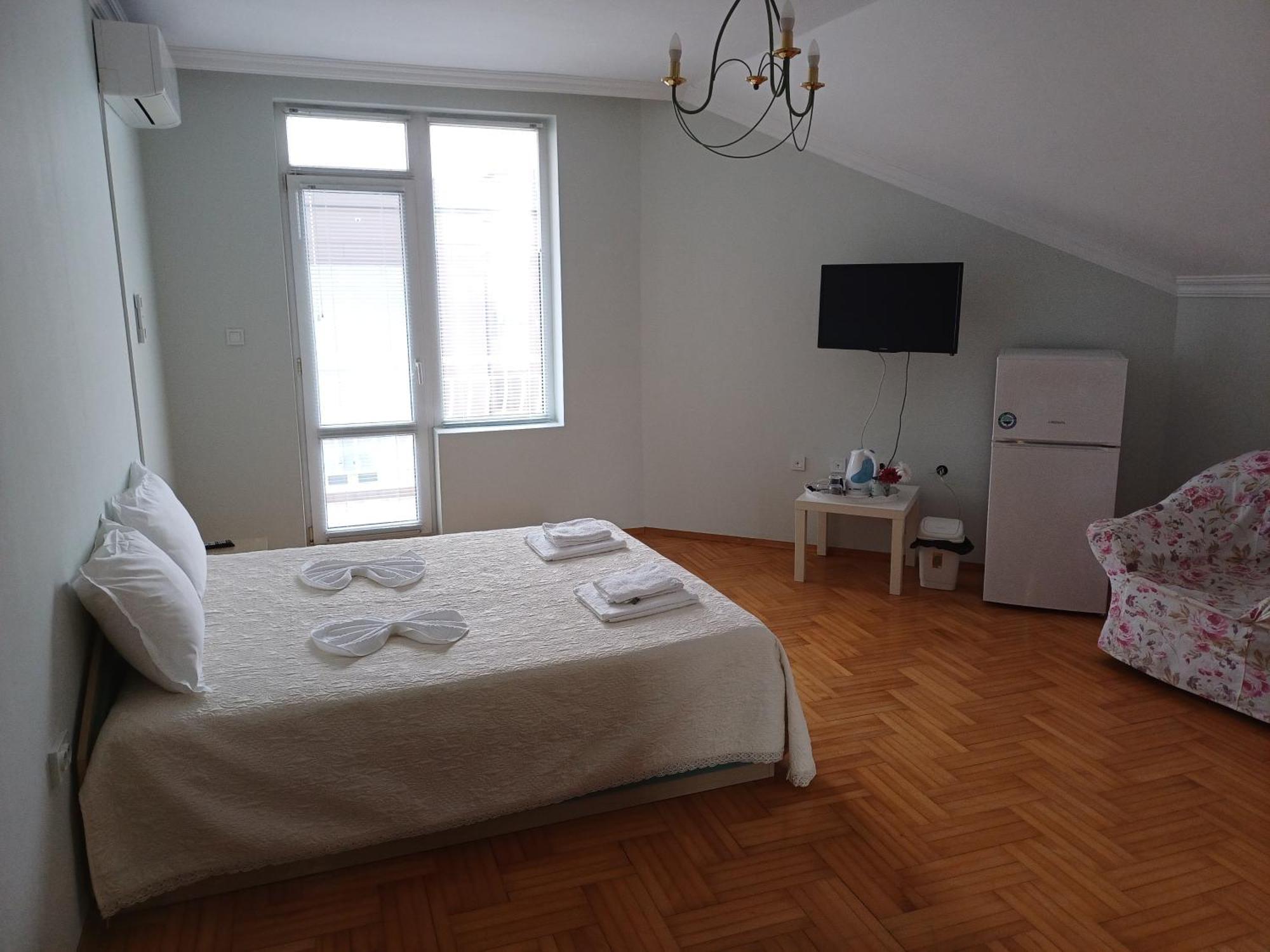 Guest Rooms Deva Burgas Exterior photo