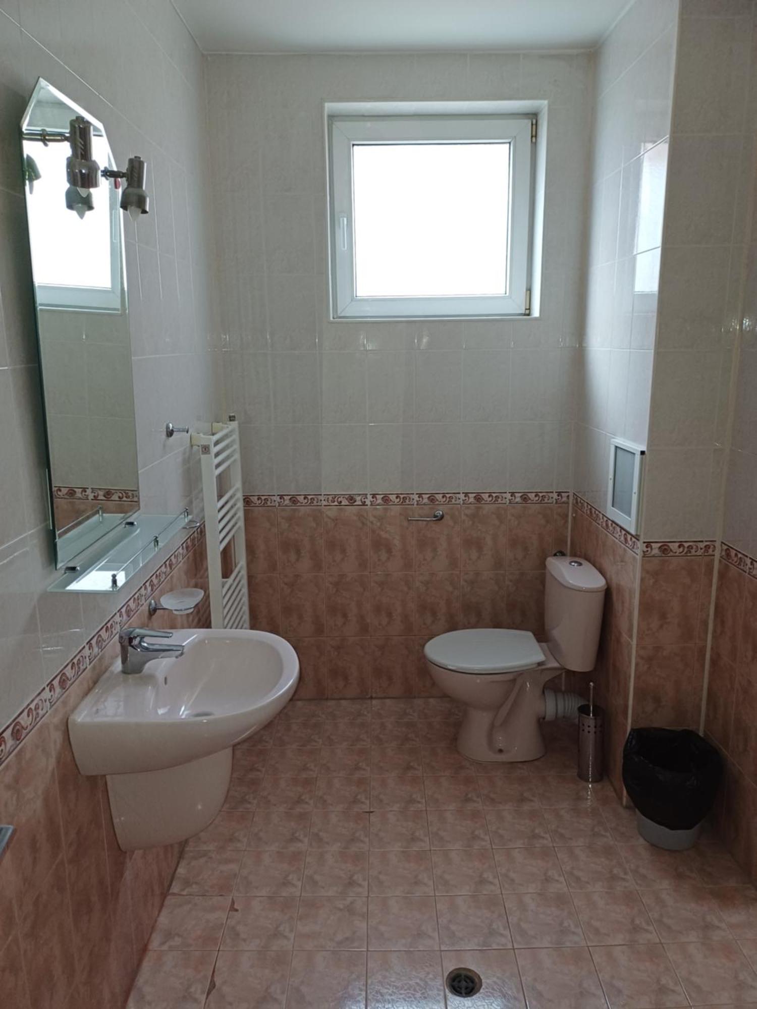 Guest Rooms Deva Burgas Exterior photo