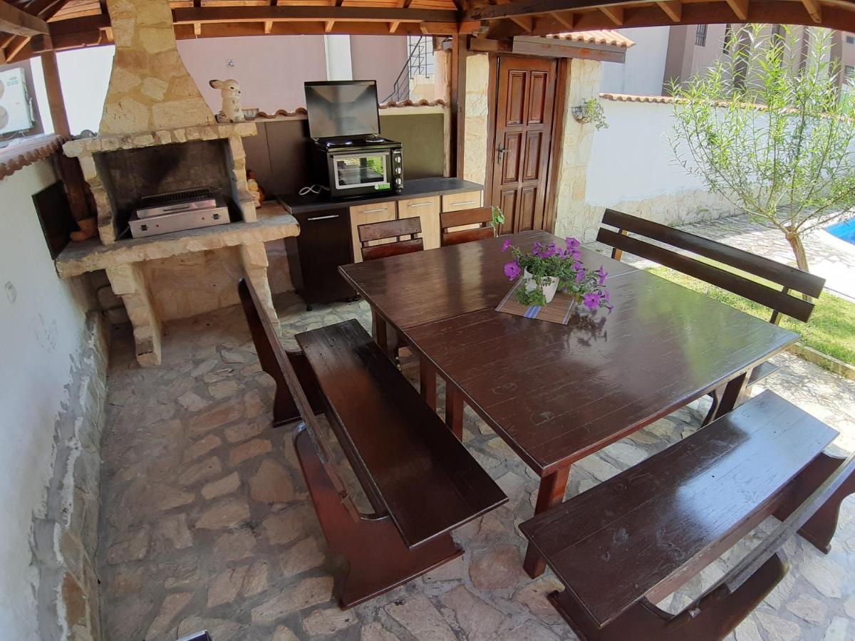 Guest Rooms Deva Burgas Exterior photo